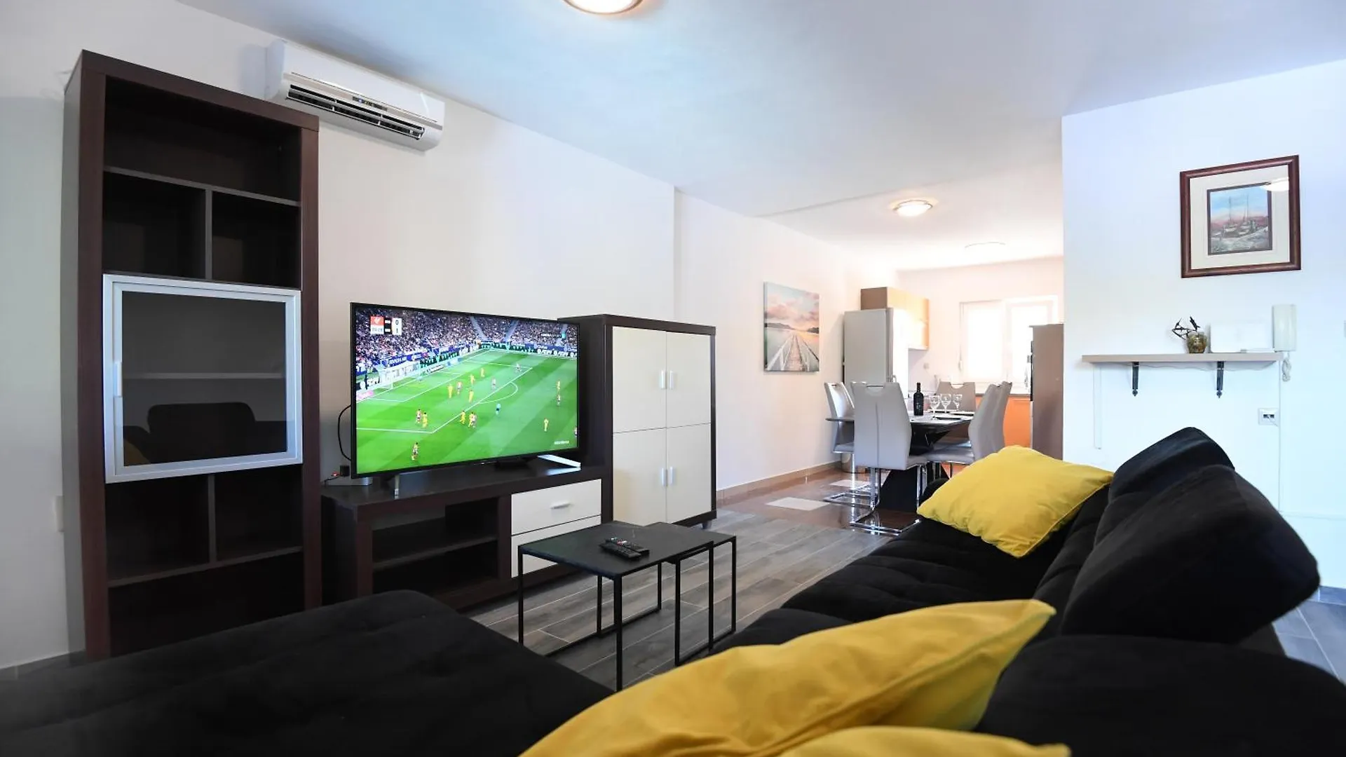 Cozy Maza With Swimming Pool Apartment Zadar