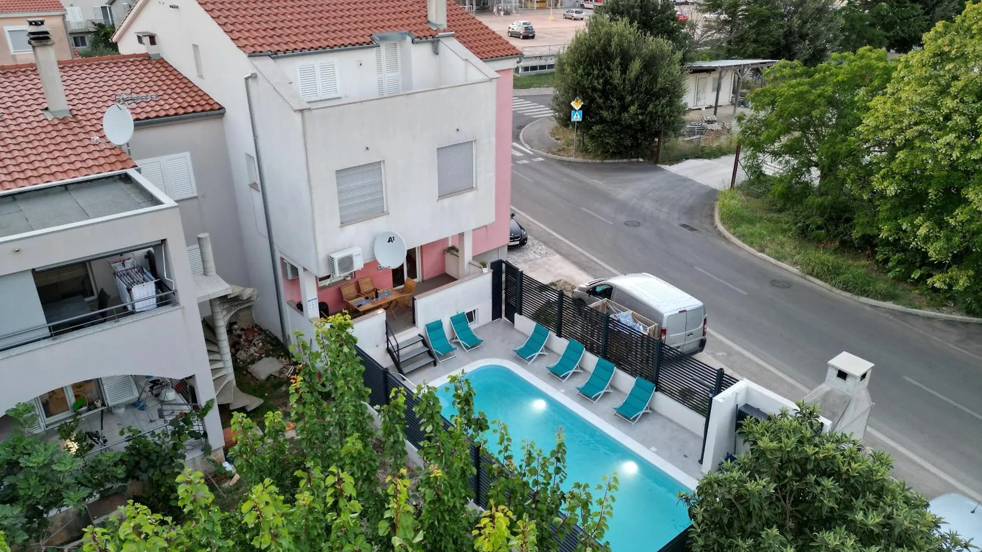 Cozy Maza With Swimming Pool Apartment Zadar
