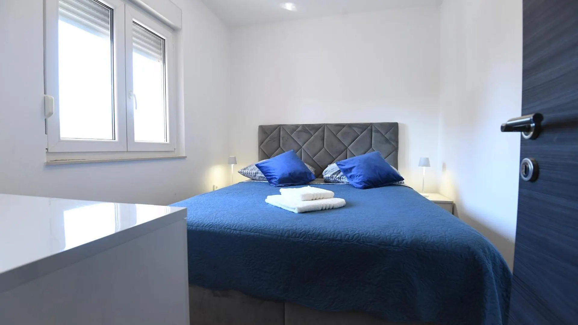 Cozy Maza With Swimming Pool Apartment Zadar 0*,